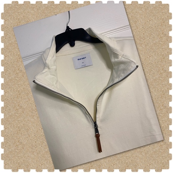 Old Navy Sweater-Fleece Mock-Neck 1/4 Zip Sweater - Picture 3 of 4